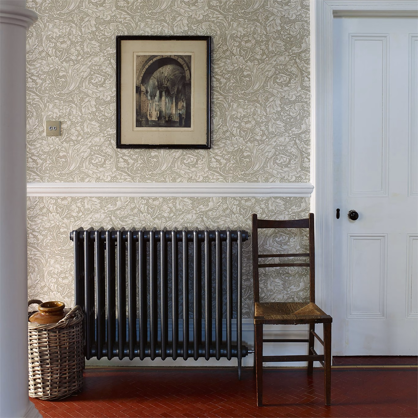 Обои Morris Archive Wallpapers III Bachelors Button 214738 фото в интерьере